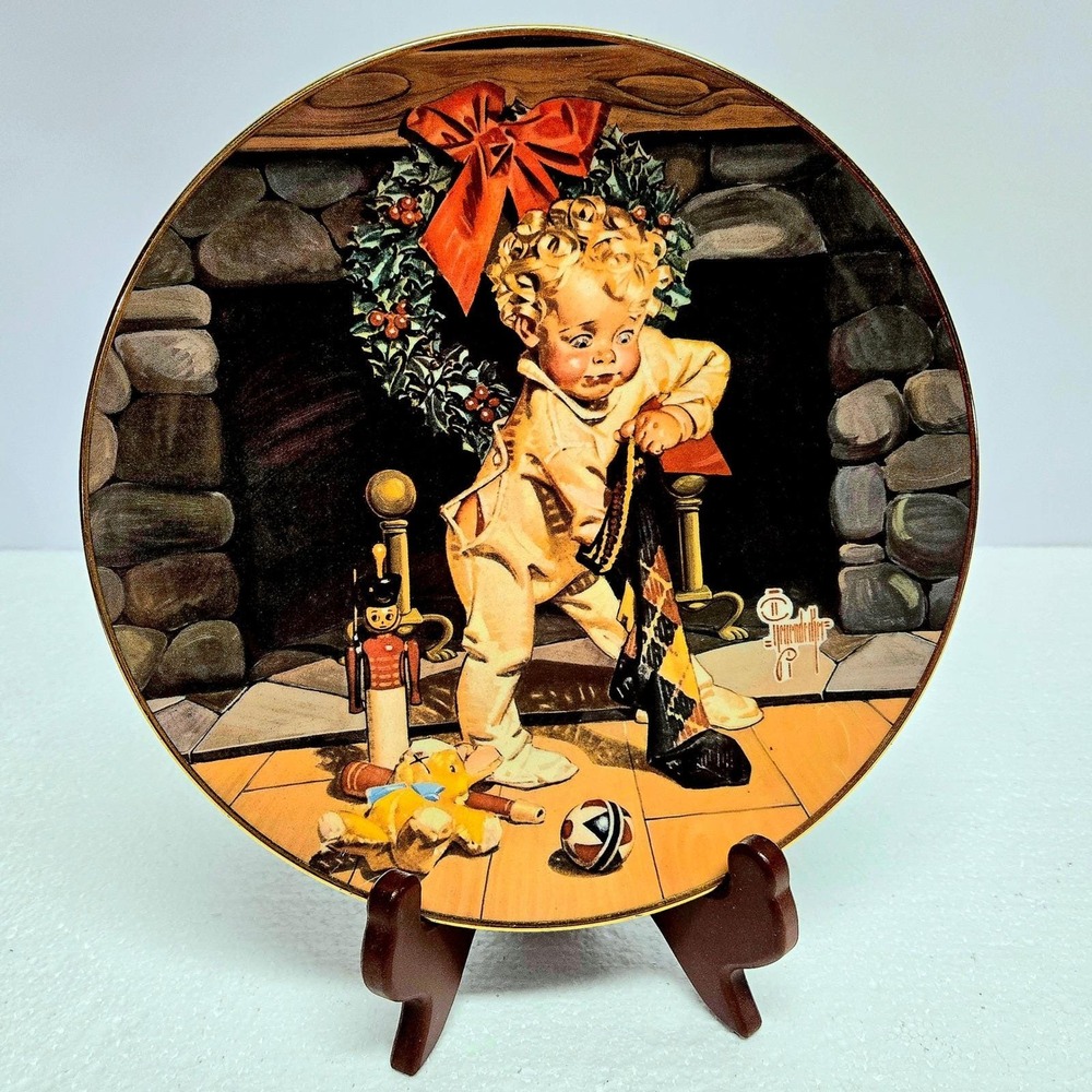 Christmas Morning Collector Plate 1975 Ridgewood Fine China Limited Edition‎